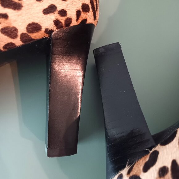 EUC 💥 FRANCO SARTO Gorgeous Leopard Print Pumps 3" Heel Shoes Size 8M - Picture 8 of 9